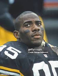 194 Greg Lloyd Steelers Photos & High Res Pictures