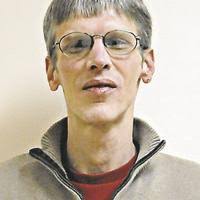 School board member's 'clean head shot' comments not enough to remove him  from office