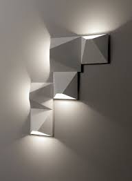 Mats Design S Cornellisen Let Your Imagination With The New Egoluce System Of Wall Luminaires Mats The Possible Comb Nastennye Lampy Stena Svetlye Steny