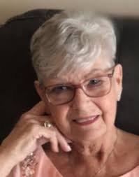 Tatum Elliott's Instagram, Twitter & Facebook