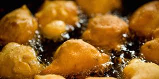 Pastella di pasta cresciuta ricettasprint fatto ciò si lascia lievitare in forno spento per 2 ore e coperta meglio con della pellicola trasparente. Pasta Cresciuta Liscia O Farcita E Sempre Irresistibile