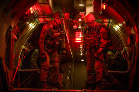The film has little to recommend it and it's a shame when you consider the cast. Hunter Killer Film Rezensionen De