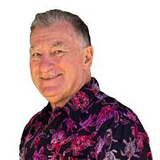 Phil Emanuel's Instagram, Twitter & Facebook