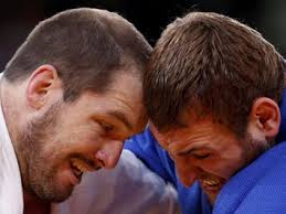 S STISKOM ZOB DO EVROPSKEGA NASLOVA ZLATO TUDI POLAVDERJEVI OSEM MEDALJ IN  PRVO MESTO