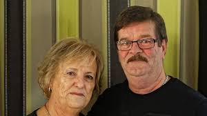 Une rencontre avec des bénévoles autour de la belote