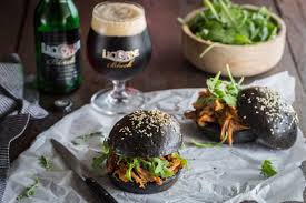 Black Burger Au Pulled Pork A La Licorne Black Recette Licorne Black Alimentation Recette Facile