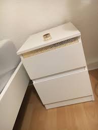 Einen schrank mit folie zu bekleben ist gar nicht so schwer. Ikea Nachtschrankchen Ikea Nachtschrank Schrank