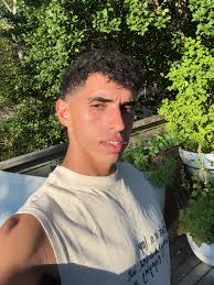 when did i get hot? 🫢 . photographed by @petecocophoto