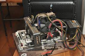 Boxed processor is packaged with wraith spire fan/heatsink with led. Running The Ryzen 7 1700 At 4 0ghz On Linux Phoronix