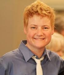 Kim Leighton's Instagram, Twitter & Facebook