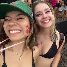 eu meio que te amo e não é pouco