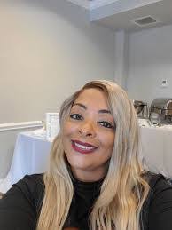 Tatiana Felder's Instagram, Twitter & Facebook