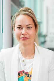 Helen Johnston's Instagram, Twitter & Facebook