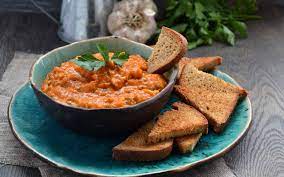 Armenian Food 25 Traditional Foods You Simply Must Try Nomad Paradise Armenian Recipes Food Lamb Stew Recipes