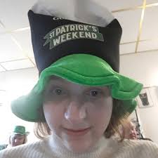 Helen Hindle (@HindleHelen)