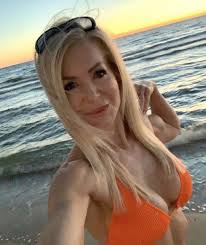 Abuela fitness comparte truco para lucir cuerpazo