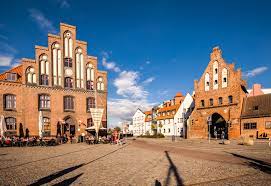 The market square with the alte löwenapotheke cafe and the. Home Hotel Am Alten Hafen In Wismar