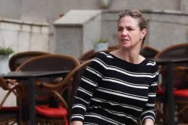 Genoveva Casanova atormentada por Federico de Dinamarca, reaparición  dramática