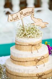 Wir gestalten die cake topper nach ihren vorgaben. Cake Topper Die Schonsten Torten Topper Zur Hochzeit Beispiele Ideen