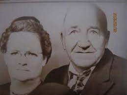 Gary Larson's family portrait...