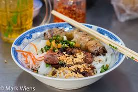 What street food looks like in 30 countries around the world. Vietnamese Food 25 Must Eat Dishes In Saigon And Where To Try Them