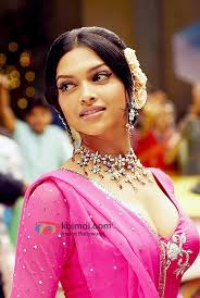Deepika Padukone Om Shanti Om Wallpaper Bollywood Celebrities Bollywood Actress Deepika Padukone Hair
