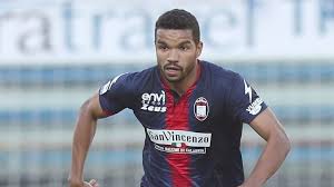 Jun 17, 2021 · ac milan dikabarkan bergabung dengan torino, atalanta dan napoli untuk memperebutkan pemain berbakat crotone junior messias. Ea4m7gerltg26m