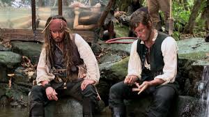 Behind The Scenes Pirates Of The Caribbean Dead Man S Chest Behind The Scenes Photo Of Astrid Berges Frisbey As Syrena Johnny Depp As Captain Jack Sparrow And Sam Claf Pirates Of The Caribbean Johnny Movie Johnny Depp
