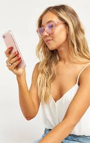 Quay Hardwire Blue Light Glasses Pink Clear Show Me Your Mumu Glasses Outfit Boho Fashion Boho Festival Fashion