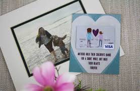 10 gift ideas that any new mom is sure to love. Free Mother S Day Gift Card Holder A Child S Hand Gcg