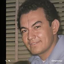 Mi papá Andrés Peralta Santamaría de una foto de hace 47 años. Genial  tecnología. Gracias querida Lucy Dávila!