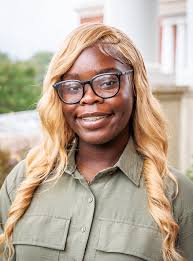OMWC council members, Mary Ann Fruge and Mary Sharp Rayner, treated our  freshmen scholars to ice cream and fellowship at the Oxford Creamery. This  is a yearly gathering where Mary Sharp and