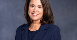 Wendy Broughton's Instagram, Twitter & Facebook