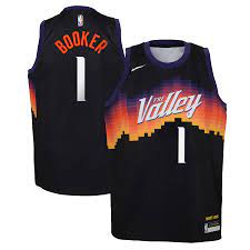 Jun 05, 2021 · kendall jenner's boyfriend, devin booker, wore his jersey in a rare photo shared by the basketball player. Youth Phoenix Suns Devin Booker Nike Black 2020 21 Swingman Jersey City Edition