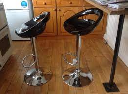 Great condition second hand set of high table and 4 high stools, industrial style, ideal for bar areas and kitchen. Breakfast Bar Stools For Sale In Dundrum Dublin From Annchambers