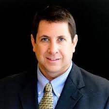 Sara Brisby's Instagram, Twitter & Facebook