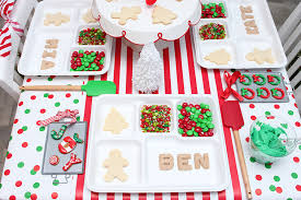 I am always on the look out for new, creative cookie designs and this one definitely fits the bill. Christmas Cookie Decorating Party Chinet