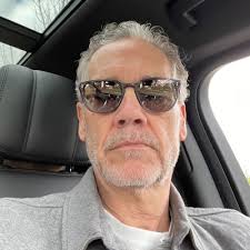 Jeff Prettyman's Instagram, Twitter & Facebook