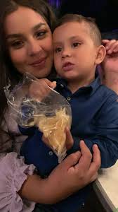 Ahi Les Encargo A Mi Hijo