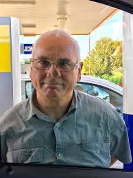 🥳🥳🎉🎂🎊JOYEUX ANNIVERSAIRE CAMILLE !! 70 ans et toujours aussi inspirant  !!! Aujourd'hui une pensée particulière pour ce papa, beau-papa, collègue,  hors du commun et qui a largement participé au succès d'Happy Troc !