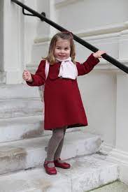 Princezna charlotte byla obtížné dítě a lhostejná studentka s nervozitou. Princezna Charlotte Sla Poprve Do Skolky Princess Charlotte Princess Charlotte Nursery Princess Kate