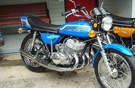 70年代のオートバイ カワサキモーターサイクル レトロバイク ネイキッド バイク