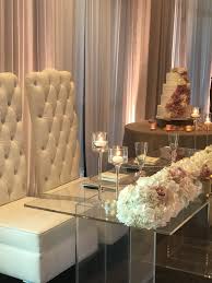 Custom Clear Sweetheart Table With White Tufted Chairs For Bride And Groom Sweetheart Table Bride Groom Table Sweetheart Table Wedding