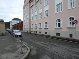 Preis und angebotsinformation zu wohnung mieten. Landshut Wohnung Mit Bordell Verwechselt Mann 30 Randaliert Polizei Uberregional Idowa