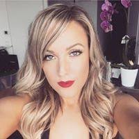 Kristen Saxton's Instagram, Twitter & Facebook