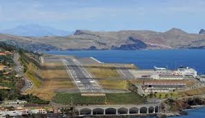 Search prices for hertz, sixt, budget, global rent a car and avis. Aeroporto Da Madeira Esteve Encerrado Sociedade Correio Da Manha