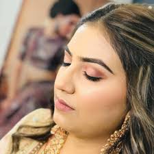 For more details call us at 8491828282 or visit Lakmé Salon JANIPUR #lakme  #lakmefashionweek #lakmesalonjanipur #lakmeindia #lakmemakeup #partymakeup  #bridalmakeup #magicmoments #wedmegood #weddingphotography #weddingdress  #wedding #makeup ...