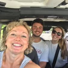 Stephanie Roseman's Instagram, Twitter & Facebook