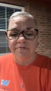 Kari Hensley's Instagram, Twitter & Facebook