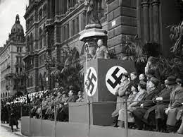 Nationalsozialismus synonyms, nationalsozialismus pronunciation, nationalsozialismus translation, english dictionary definition of nationalsozialismus. Nationalsozialismus Wien Geschichte Wiki